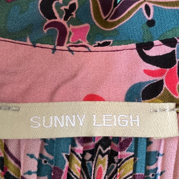 Multi colored top - Picture 3 of 7